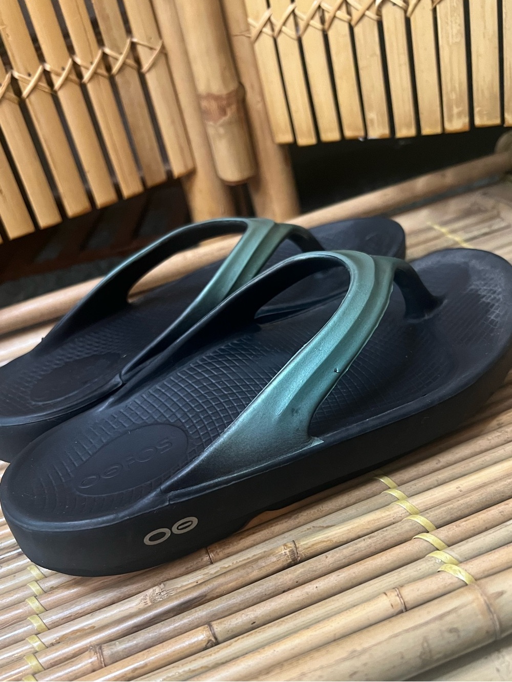 OOFOS Black Sandals with Metallic Green Straps